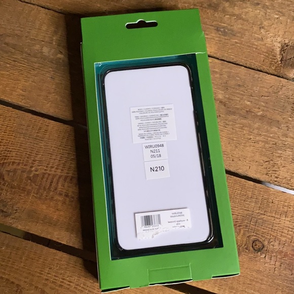 Kate Spade Leopard Appliqué iPhone 8/7 Plus Case - Picture 6 of 8